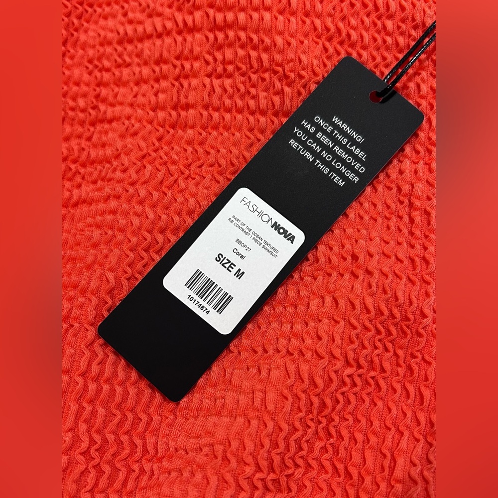 ❥𝖥𝖠𝖲𝖧𝖨𝖮𝖭𝗡𝗢𝗩𝗔: Part Of The Ocean Textured Rib Contrast 1
Piece Swimsuit - Coral - Picture 9 of 11